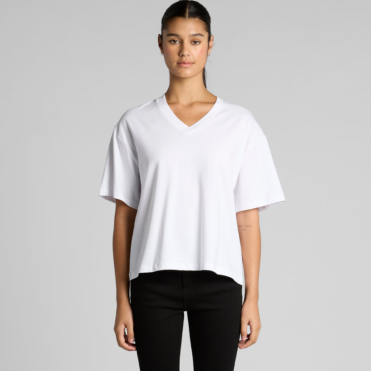 Wo's Martina V Neck Tee - 4095