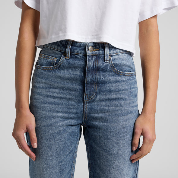 Wo's Straight Jeans - 4830